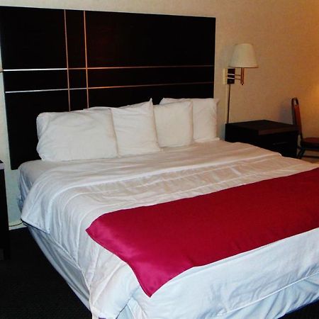 Marmora Oceanside Lodge מראה חיצוני תמונה