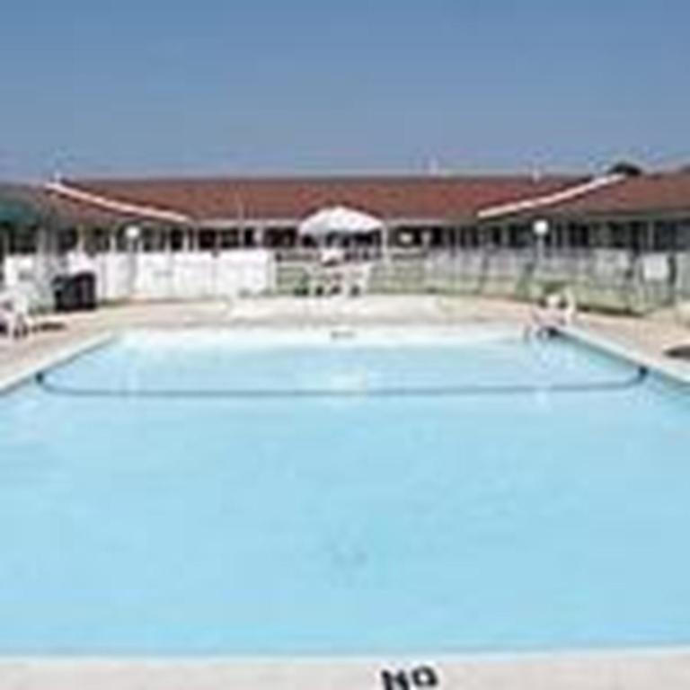 Marmora Oceanside Lodge מראה חיצוני תמונה