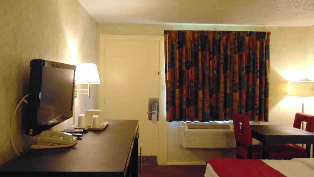 Marmora Oceanside Lodge מראה חיצוני תמונה