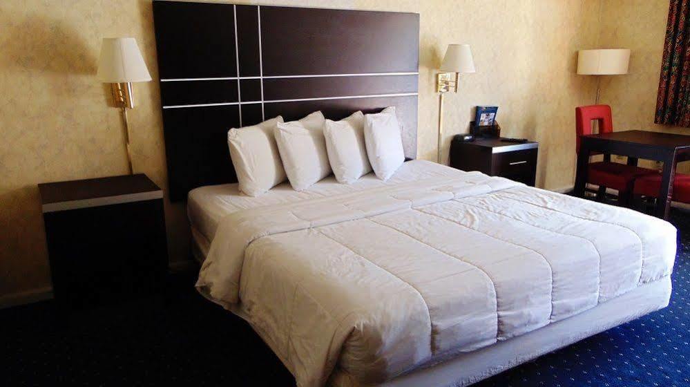 Marmora Oceanside Lodge מראה חיצוני תמונה
