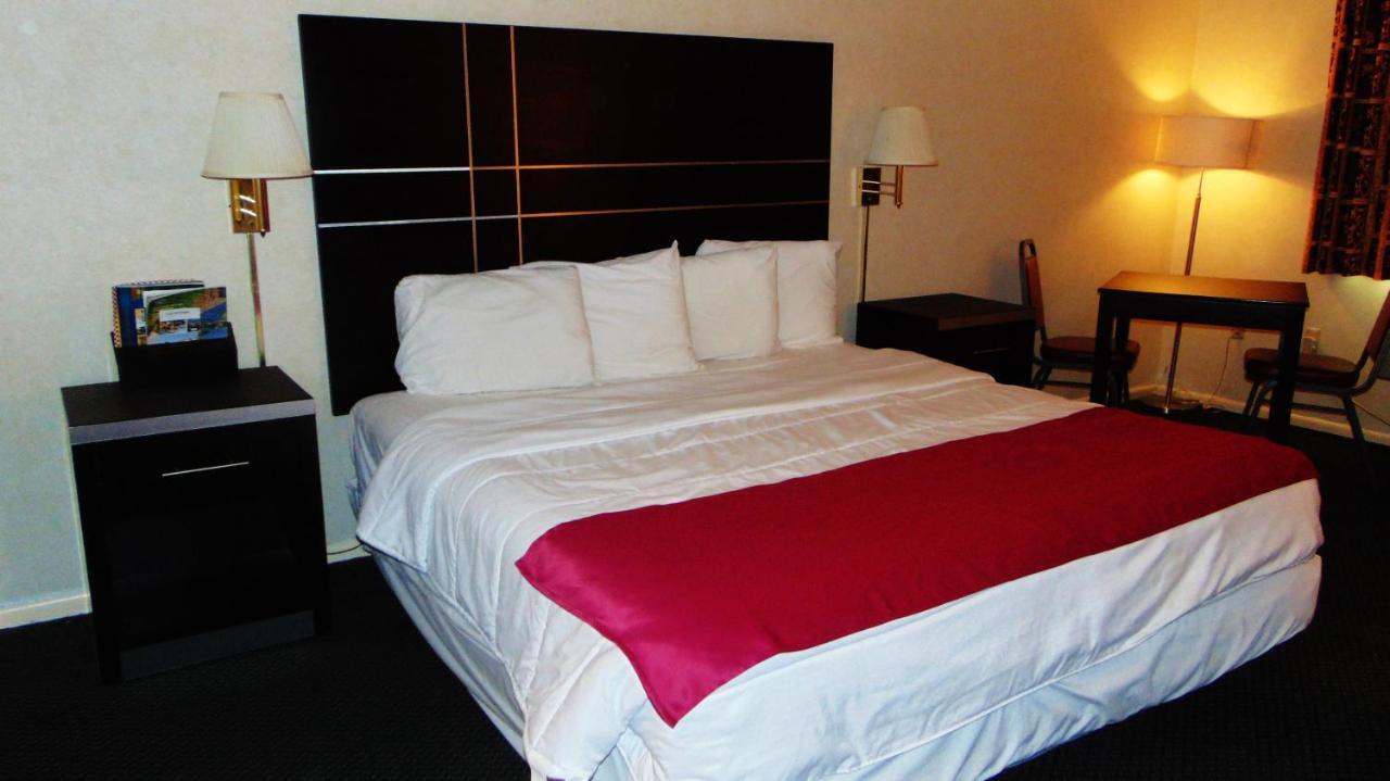 Marmora Oceanside Lodge מראה חיצוני תמונה